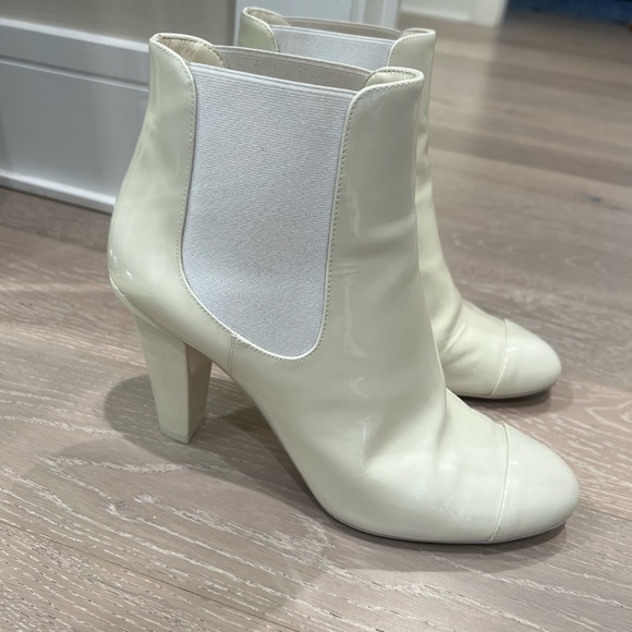 Chanel Cream boots - Picture 1 of 4